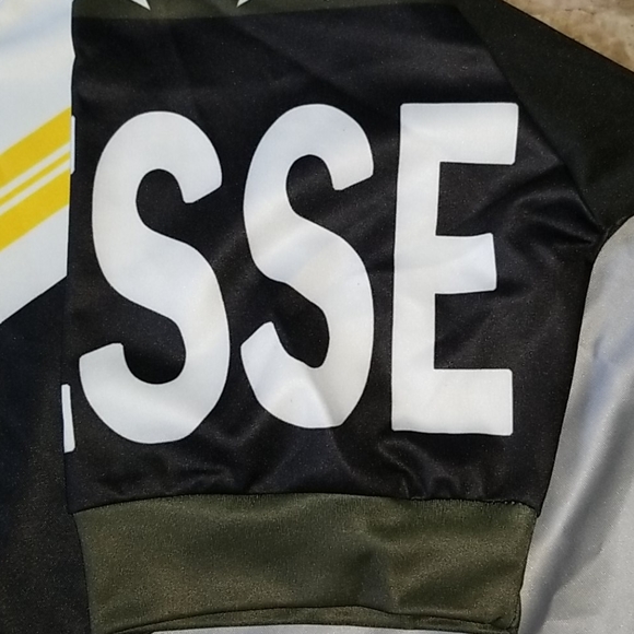 Two Piece Set - Picture 3 of 7